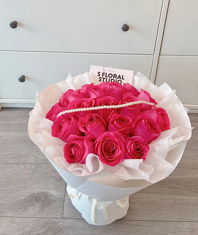 Hot Pink Roses Bouquet