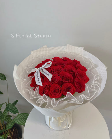 Red Roses Bouquet 21
