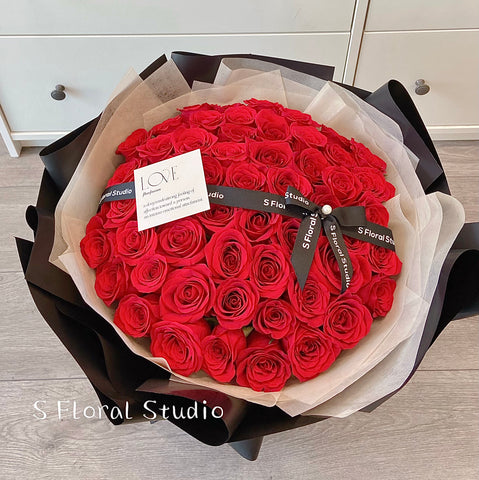 Red Roses Bouquet 52