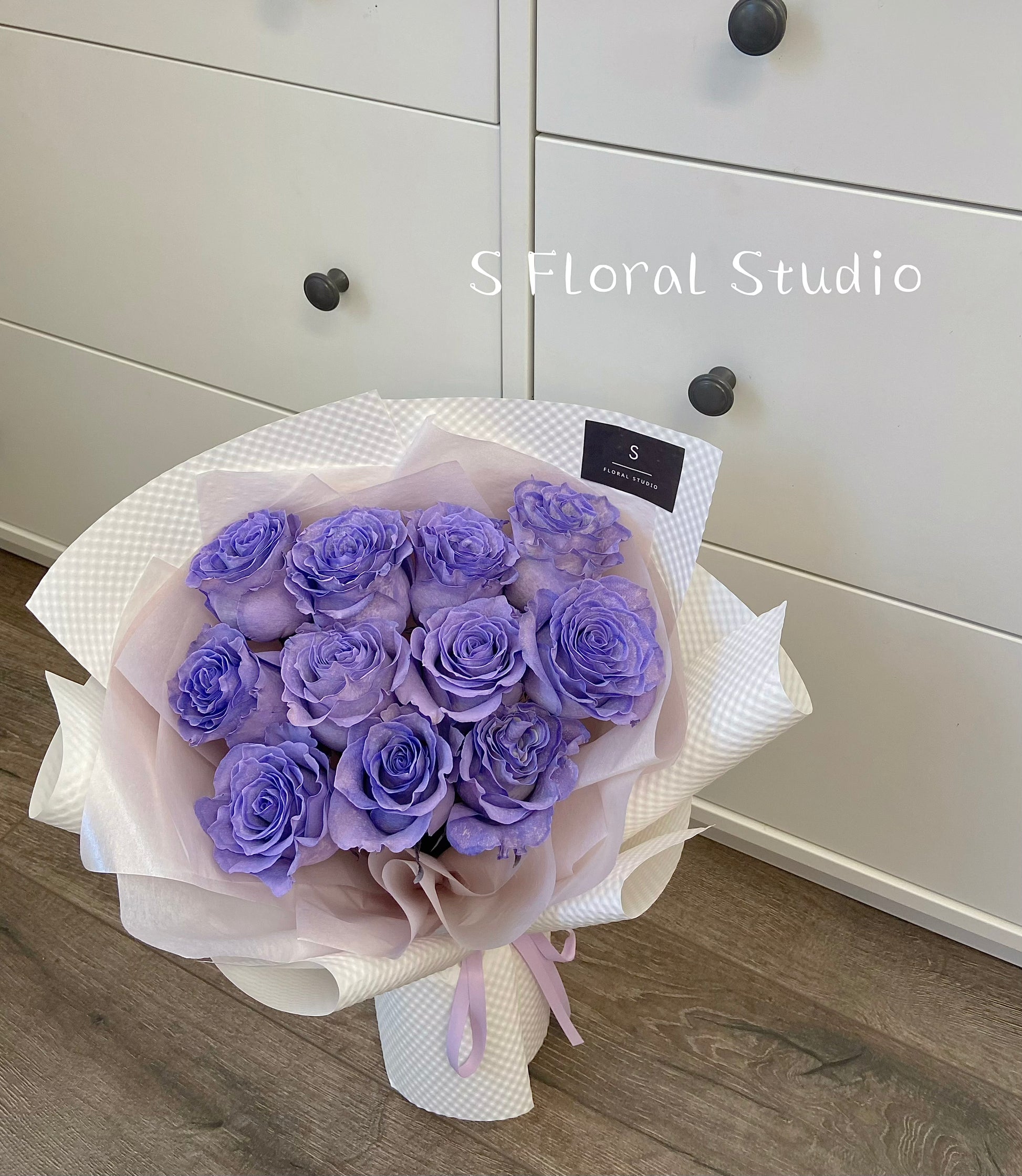 Sweet Lavender rose bouquet