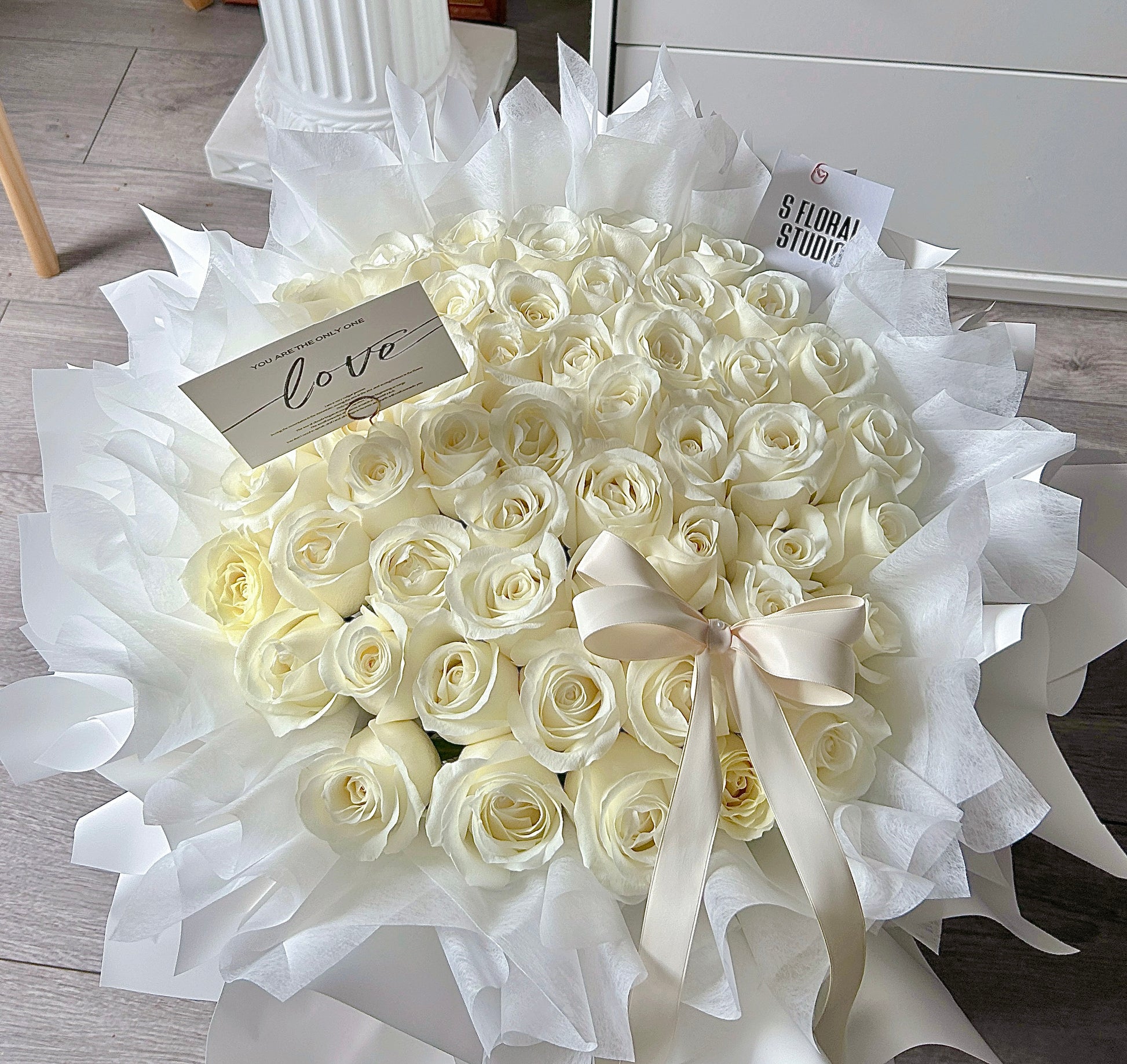 White roses Bouquet 52