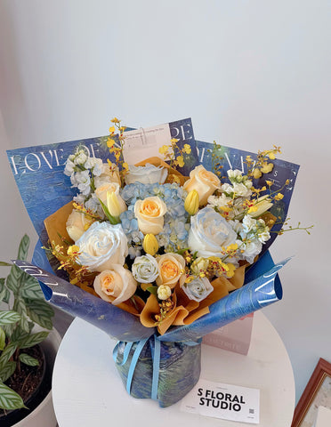 Assorted flower Bouquet (yellow/blue)