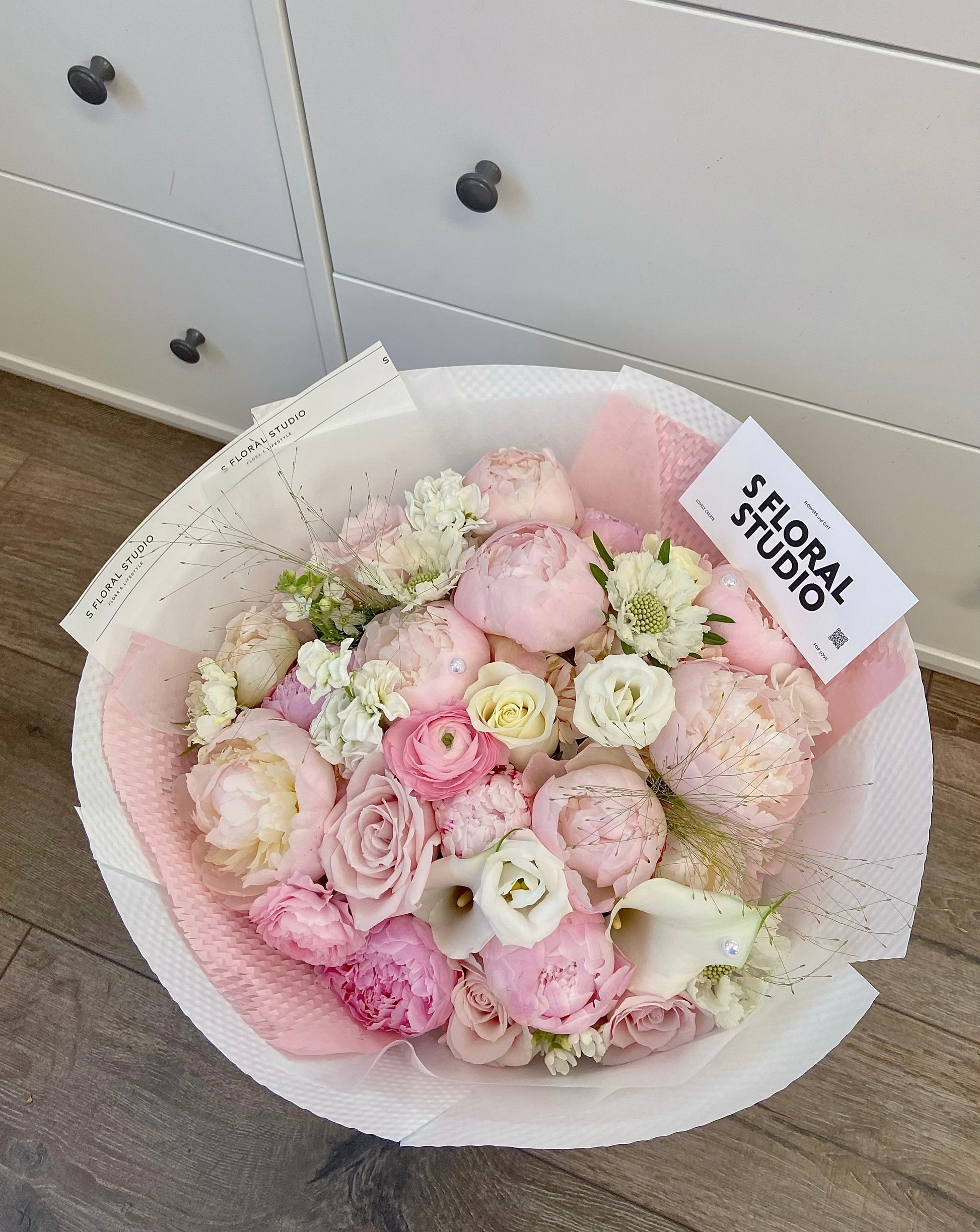 Assorted flower Bouquet with Peony