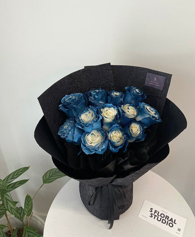 Milky way roses bouquet 11