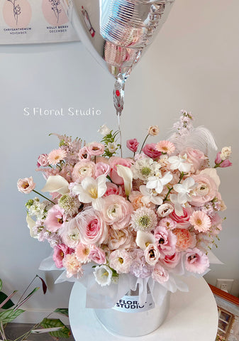 Assorted Flowers Box