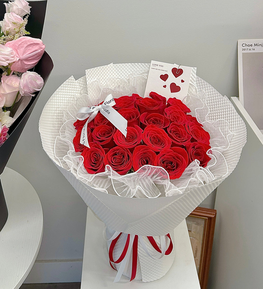 Red Roses Bouquet 21