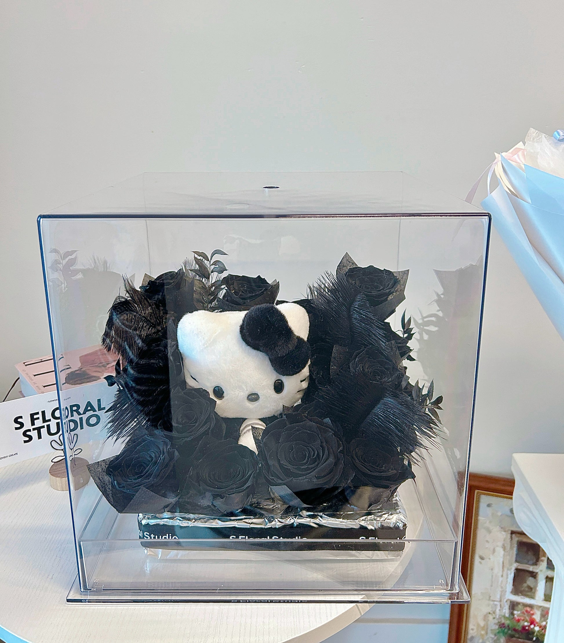 Preserved black roses box with Hello kitty Doll