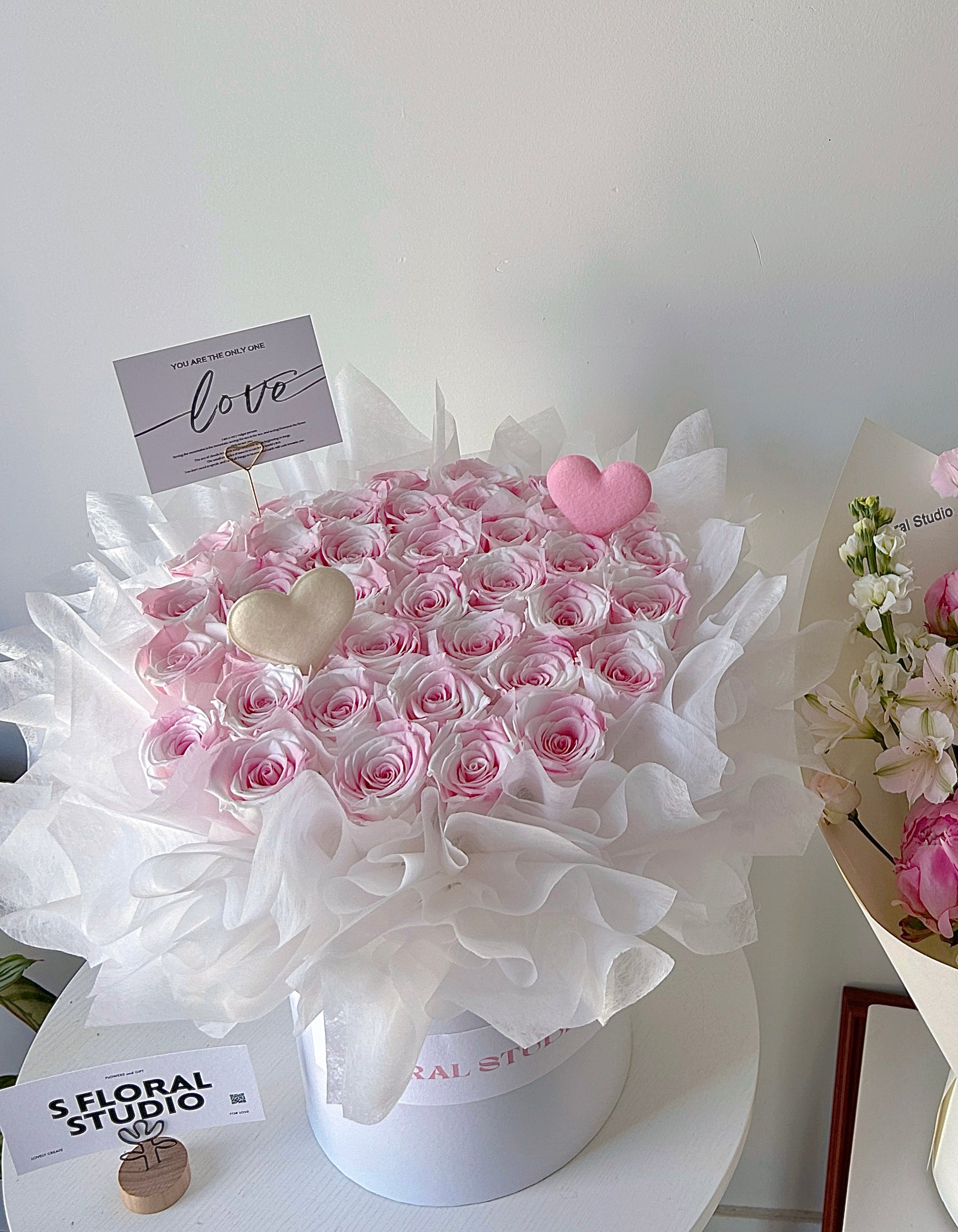 Preserved roses Box