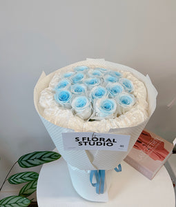 Preserved sky blue roses Bouquet