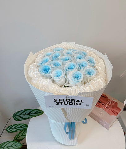 Preserved sky blue roses Bouquet
