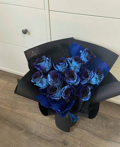 Cosmic blue roses Bouquet 11