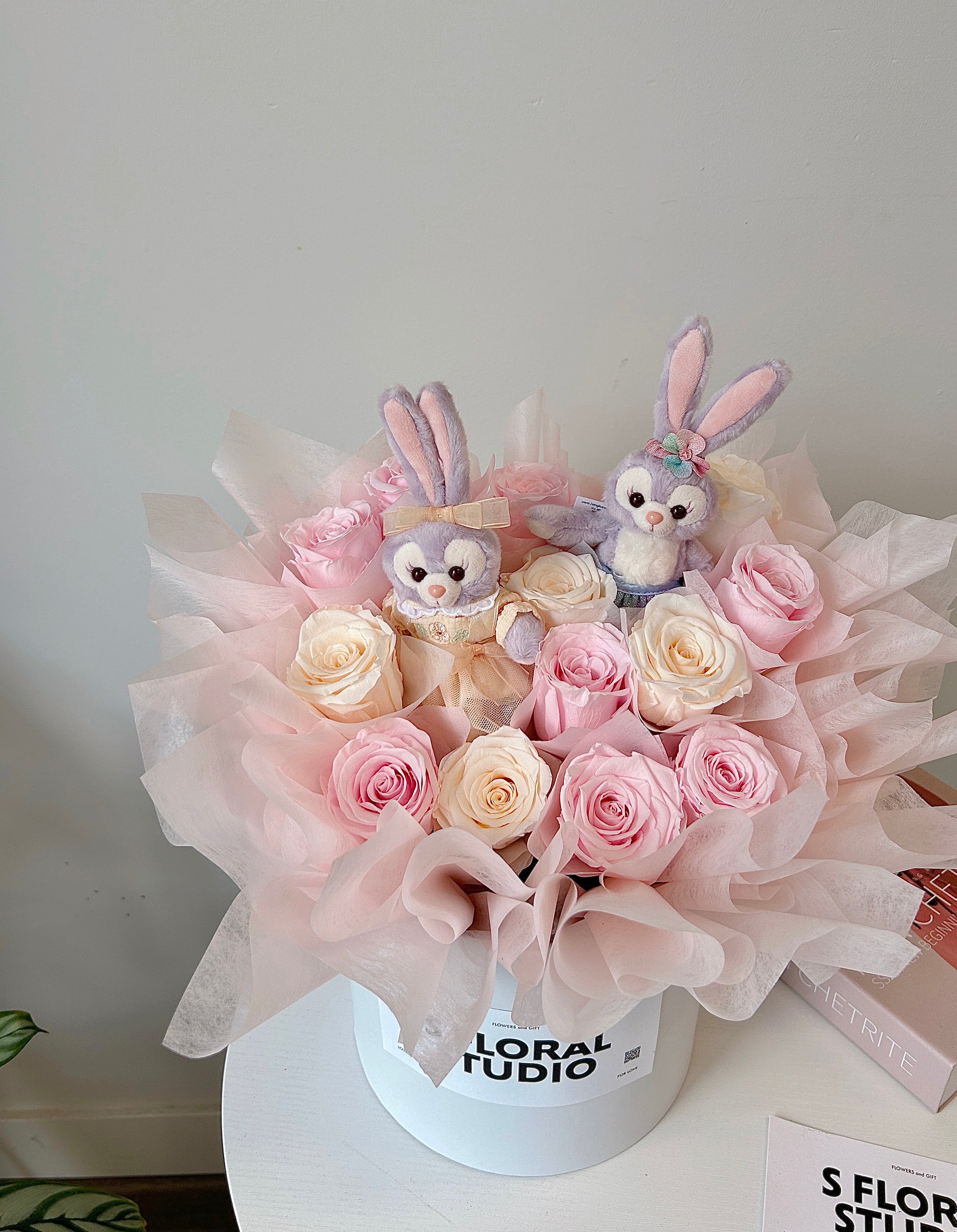 Preserved flower Box with Disney Doll