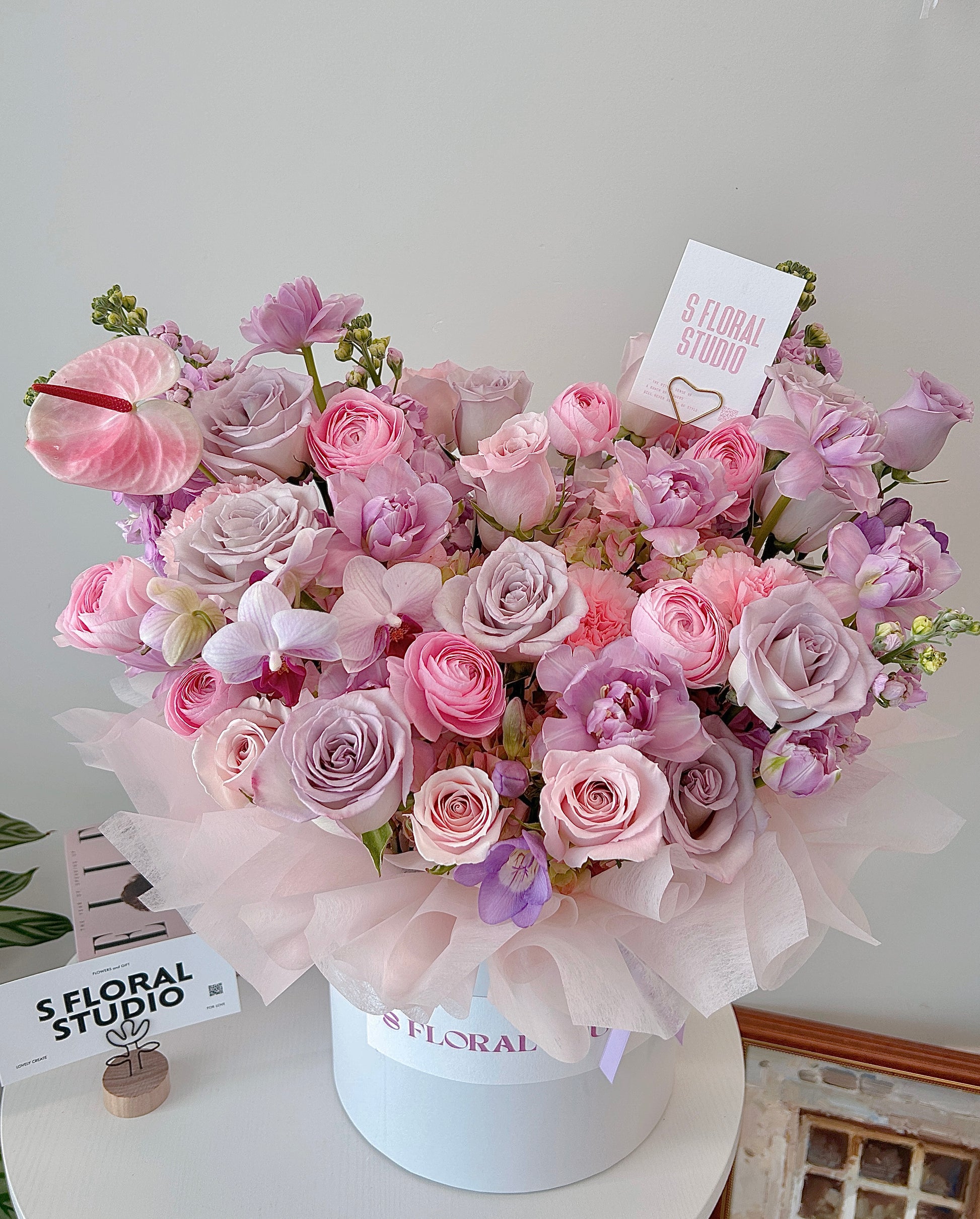 Assorted flower Box(lavender/pink)