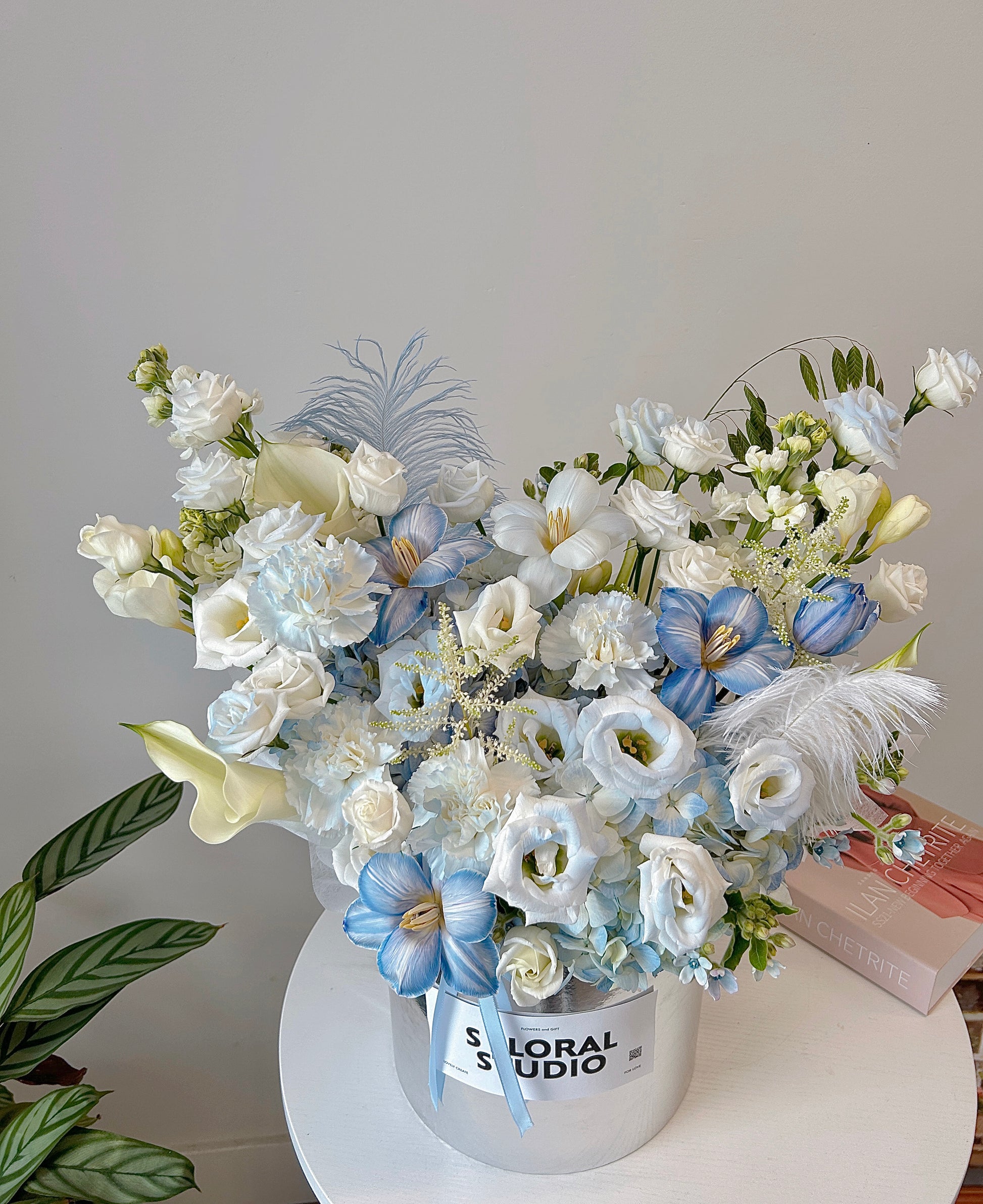 Assorted flower Box（blue/white）