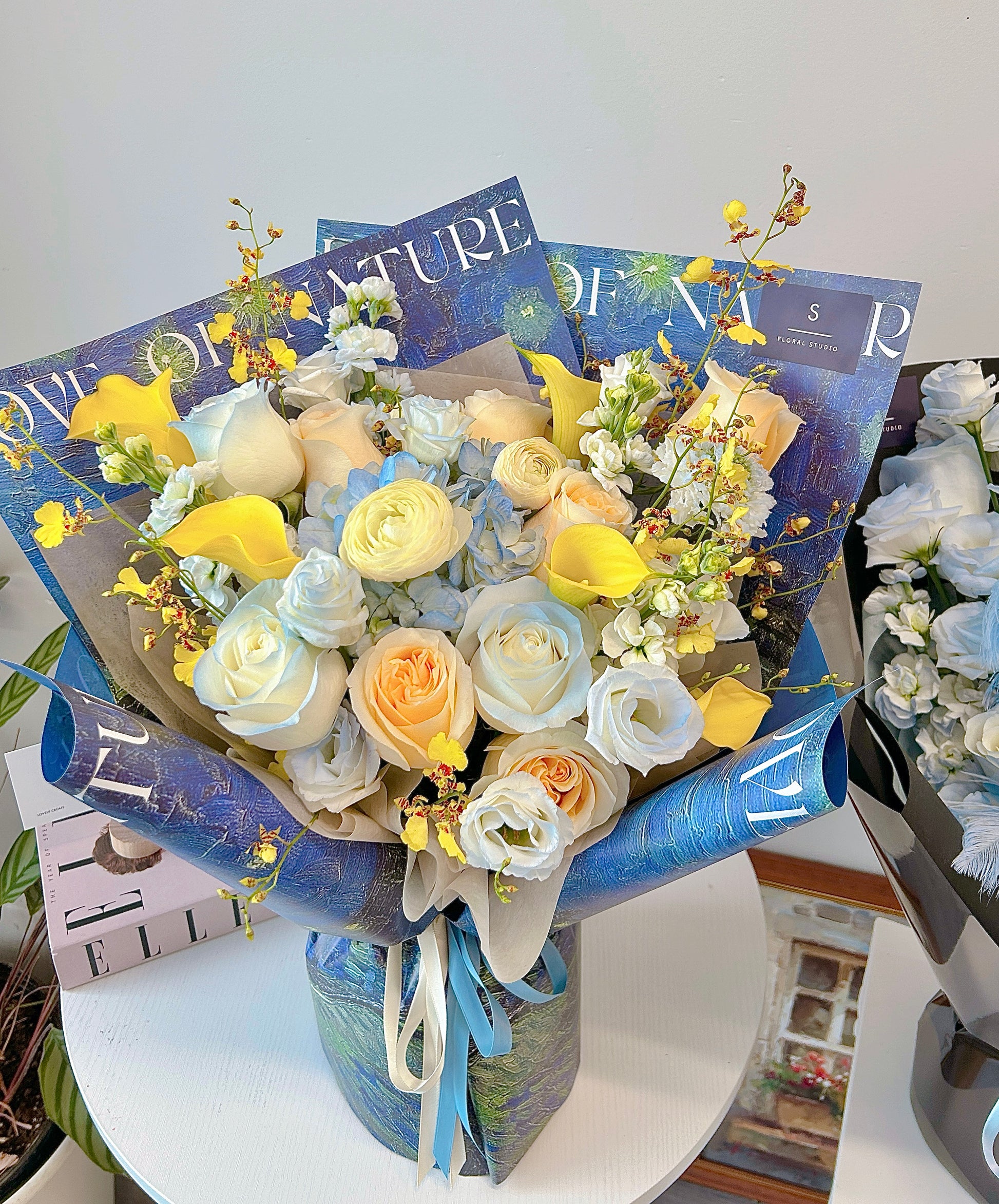 Assorted flower Bouquet (yellow/blue)