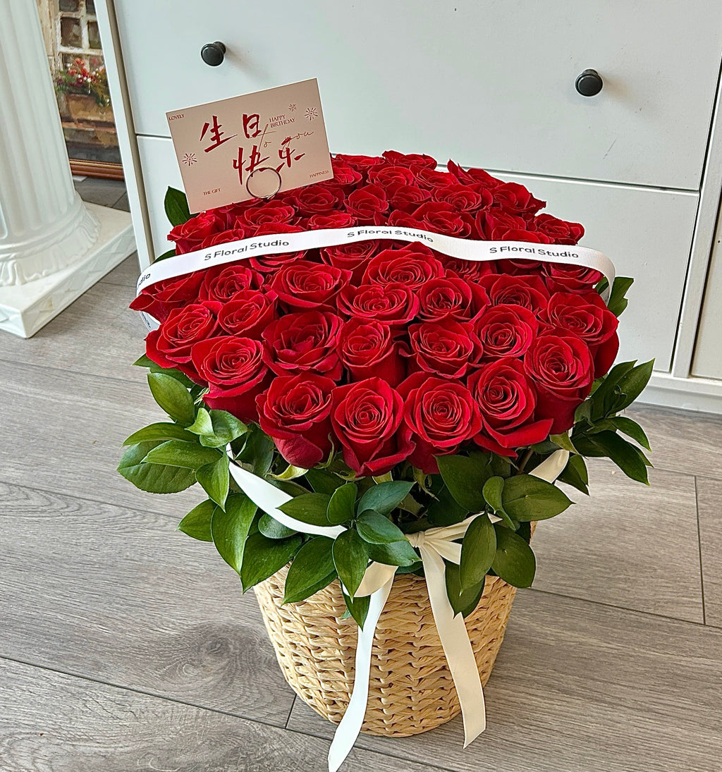 Red Roses Basket 66