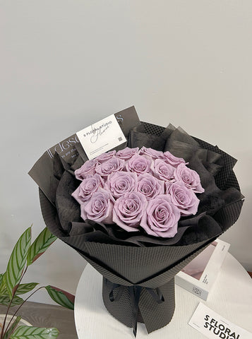 Lavender roses Bouquet 21