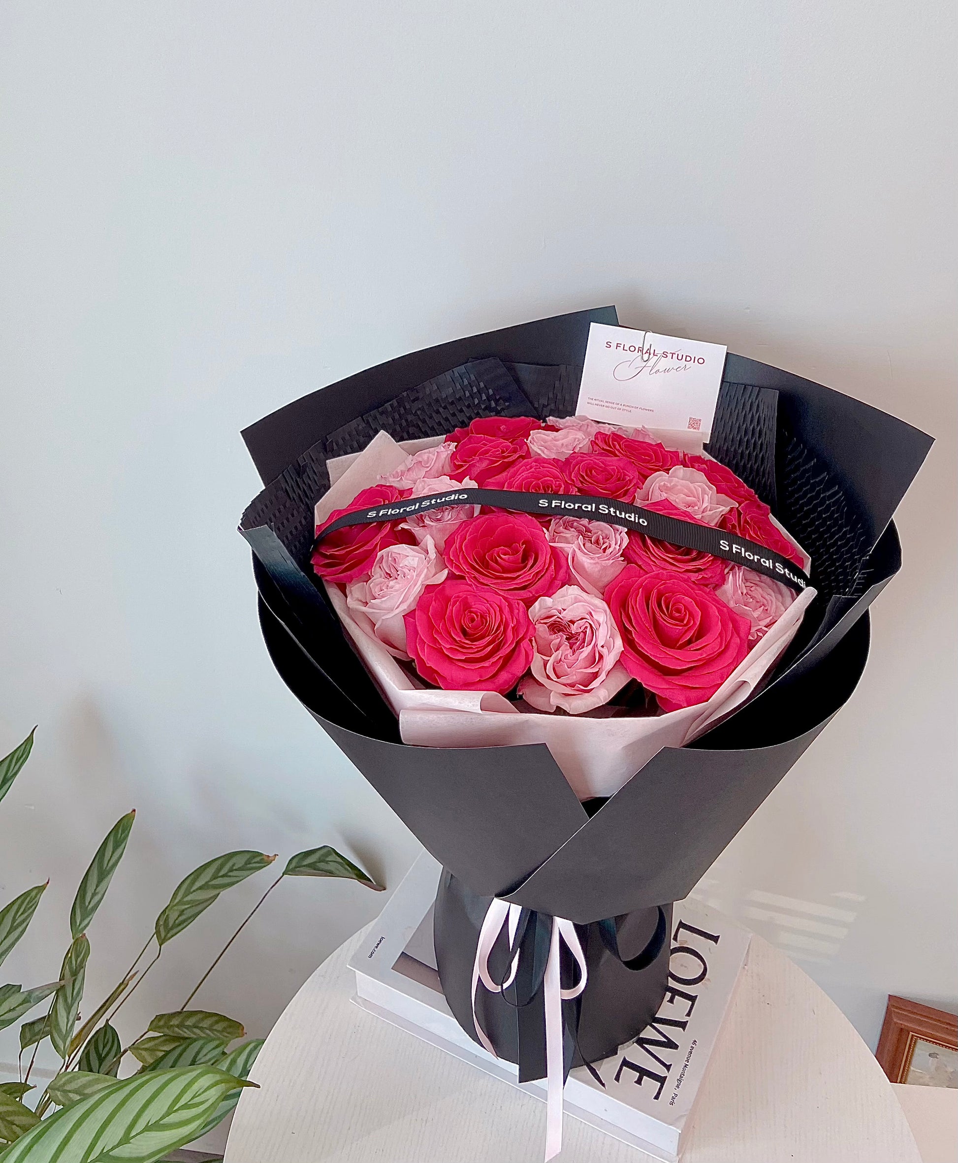 Mixed Pink roses Bouquet