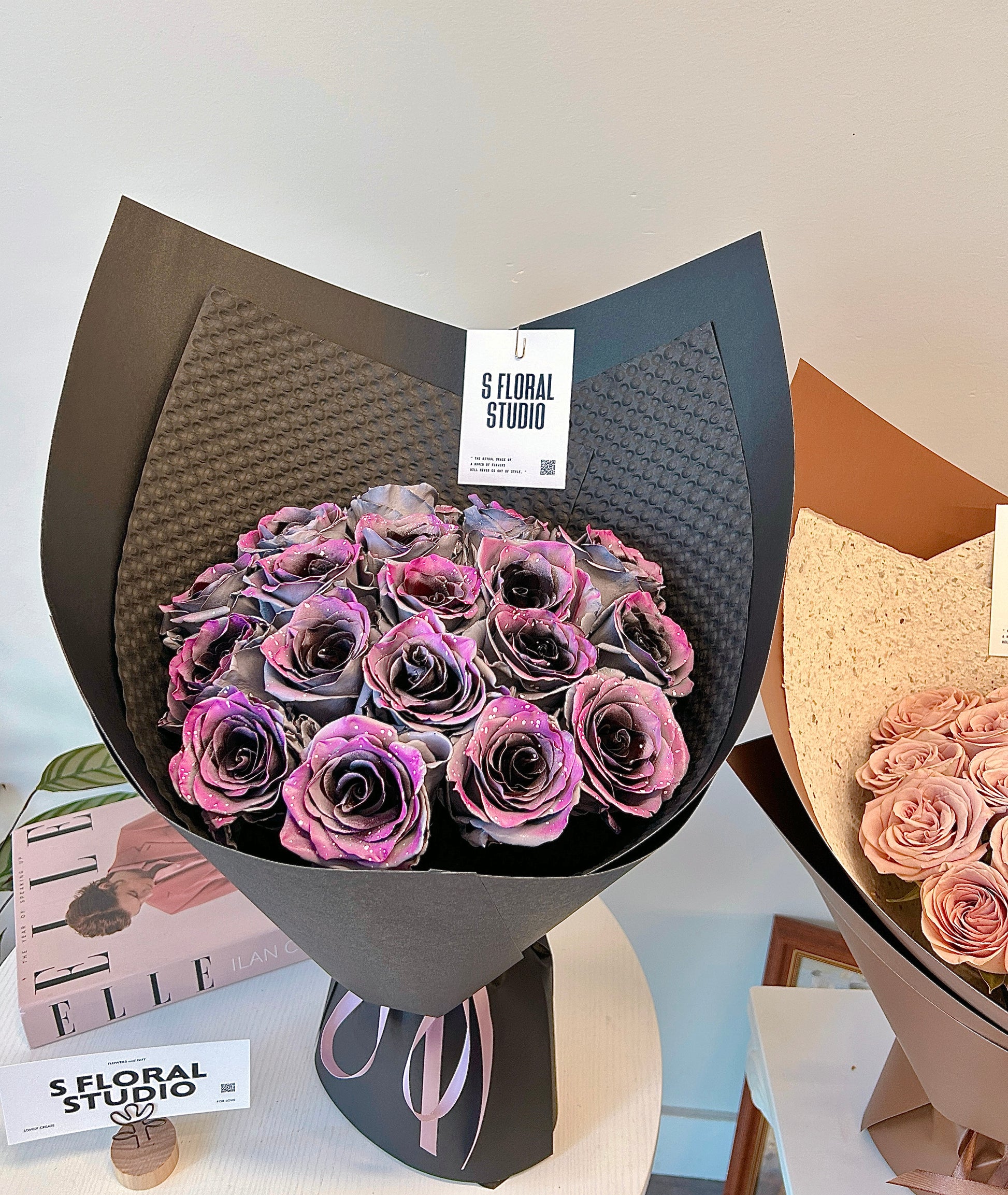 Sparkle Moon roses bouquet