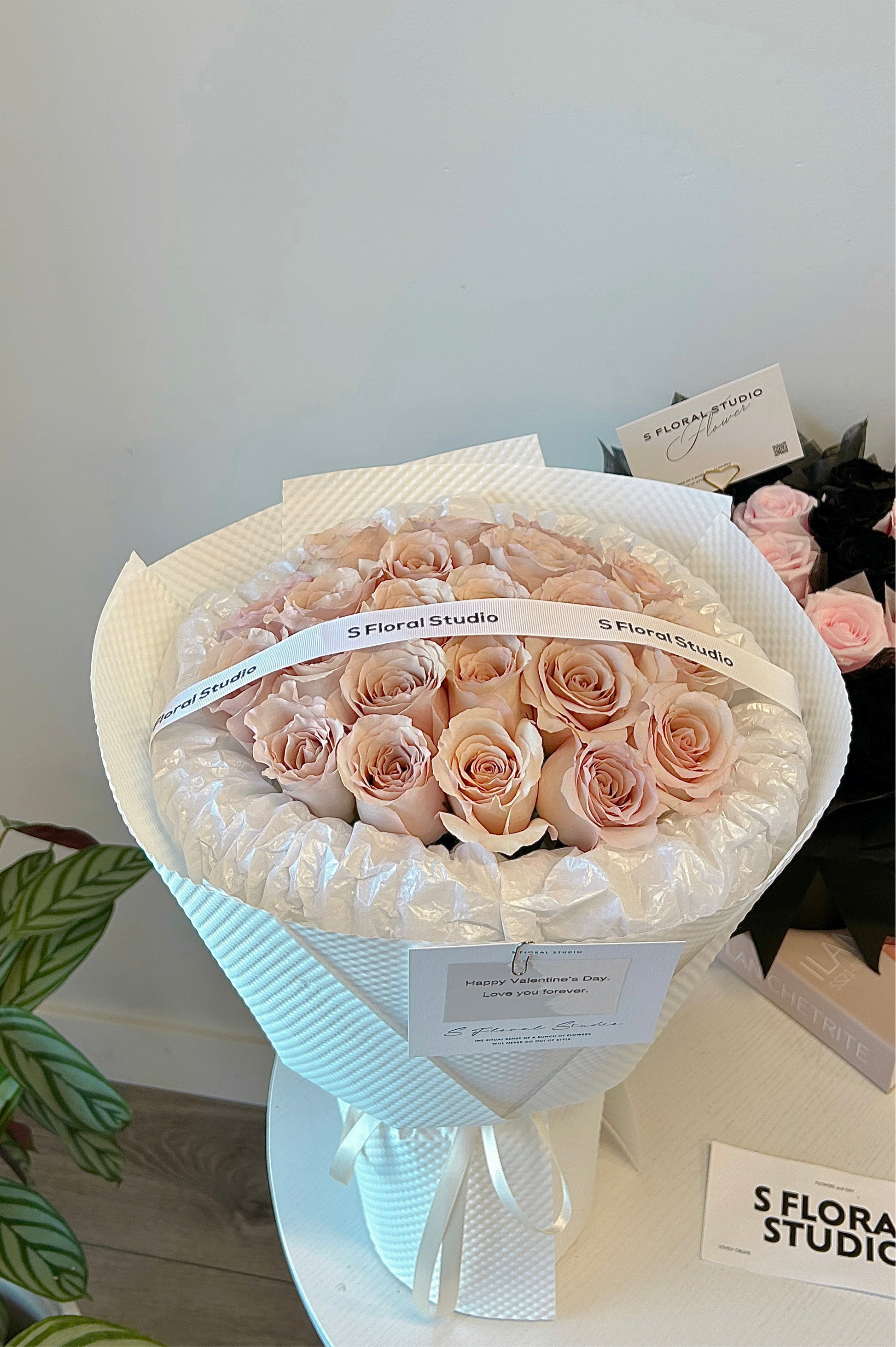 Quicksand Rose Bouquet 21