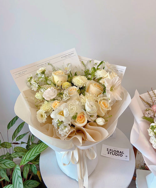 Assorted flower Bouquet（cream/yellow）