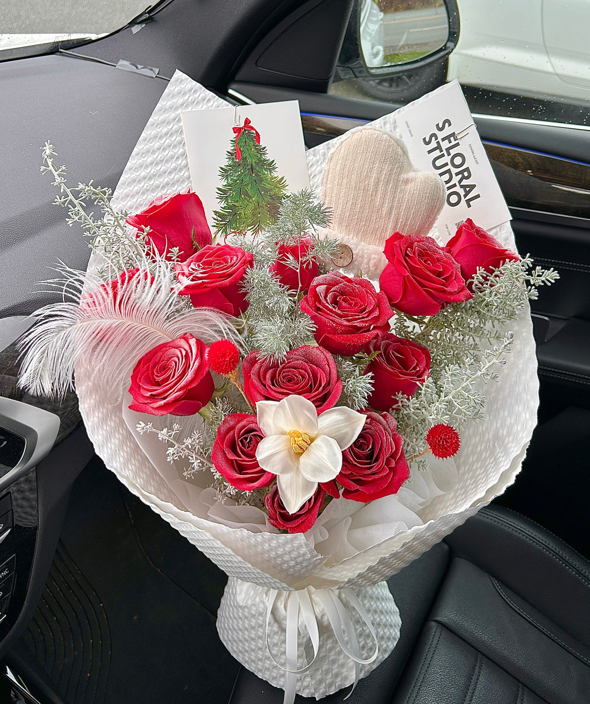 Winter Roses Bouquet