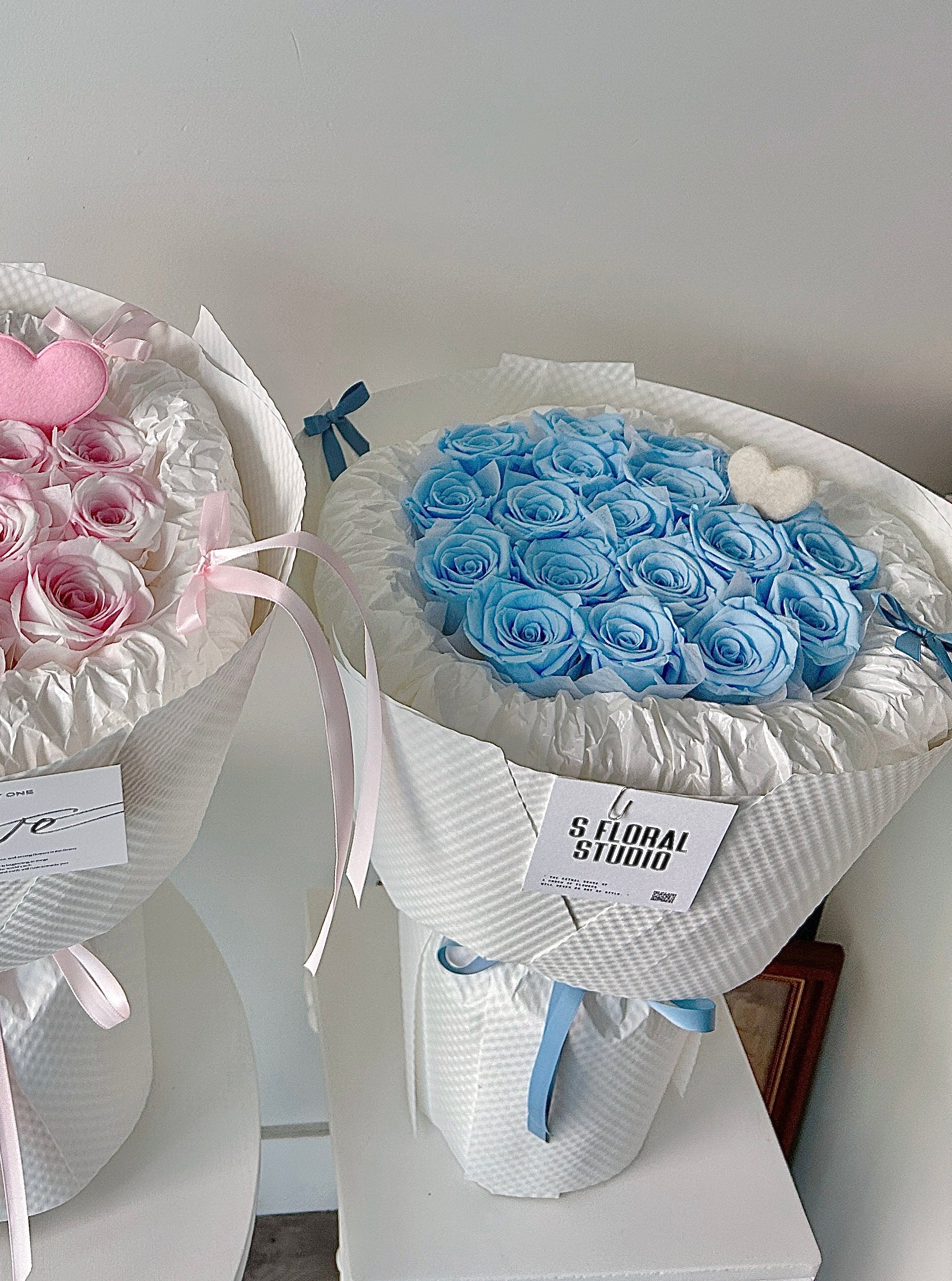 Preserved sky blue roses Bouquet