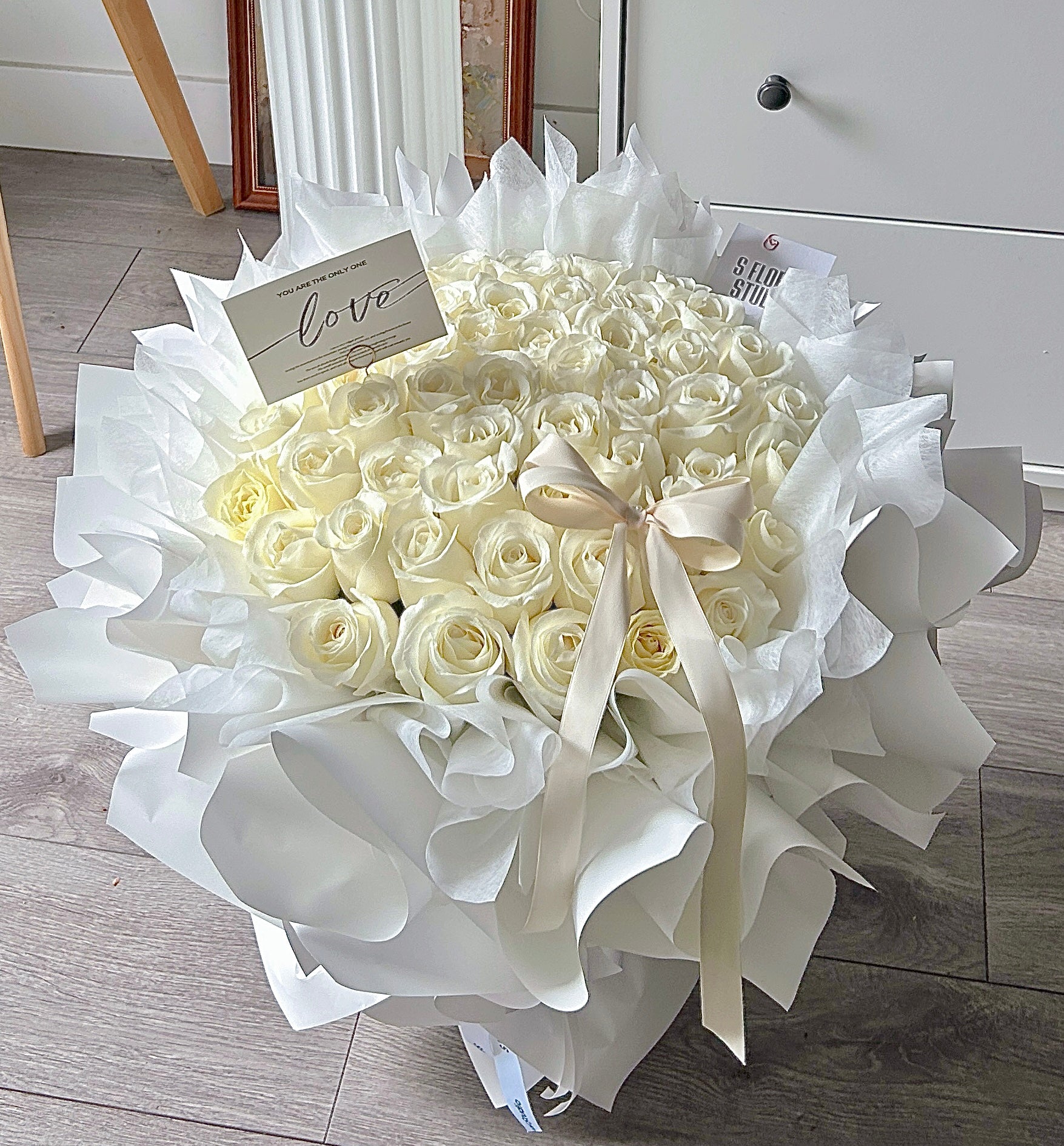 White roses Bouquet 52