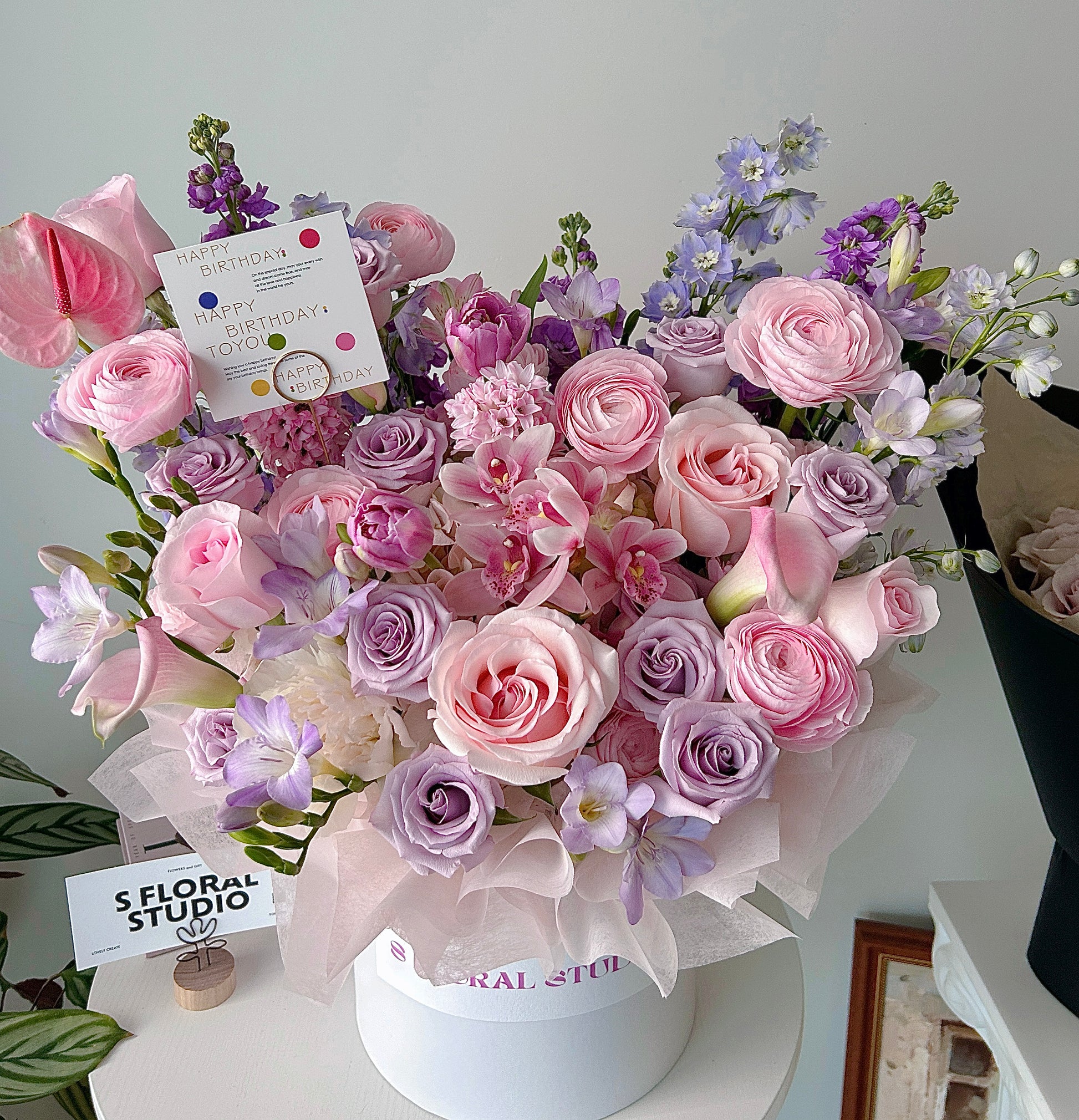 Assorted flower Box(lavender/pink)