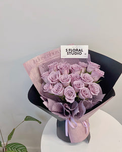 Shocking Blue lavender roses Bouquet