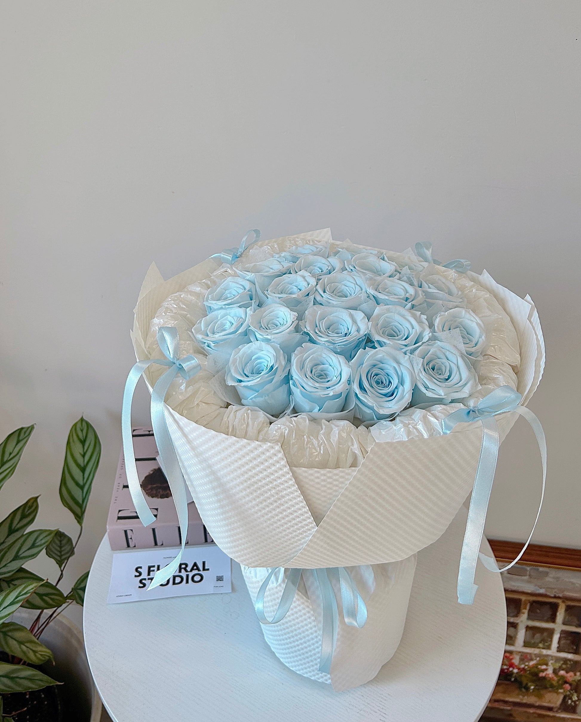 Preserved roses Bouquet (sky blue)