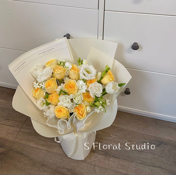 Assorted flower Bouquet（cream/yellow）