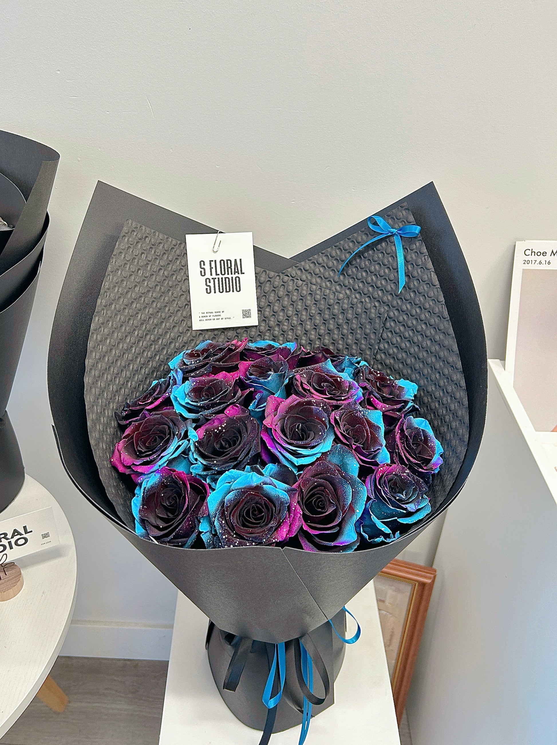 Starry Nebule Roses Bouquet