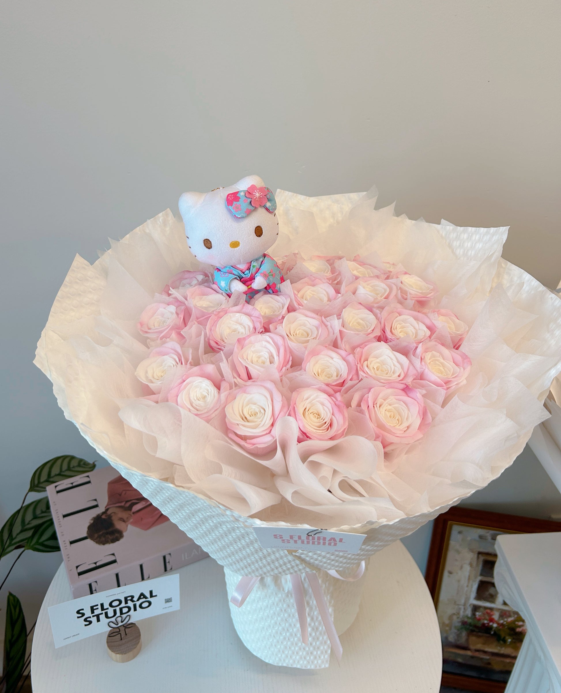 Preserved roses bouquet with Hellokitty Doll