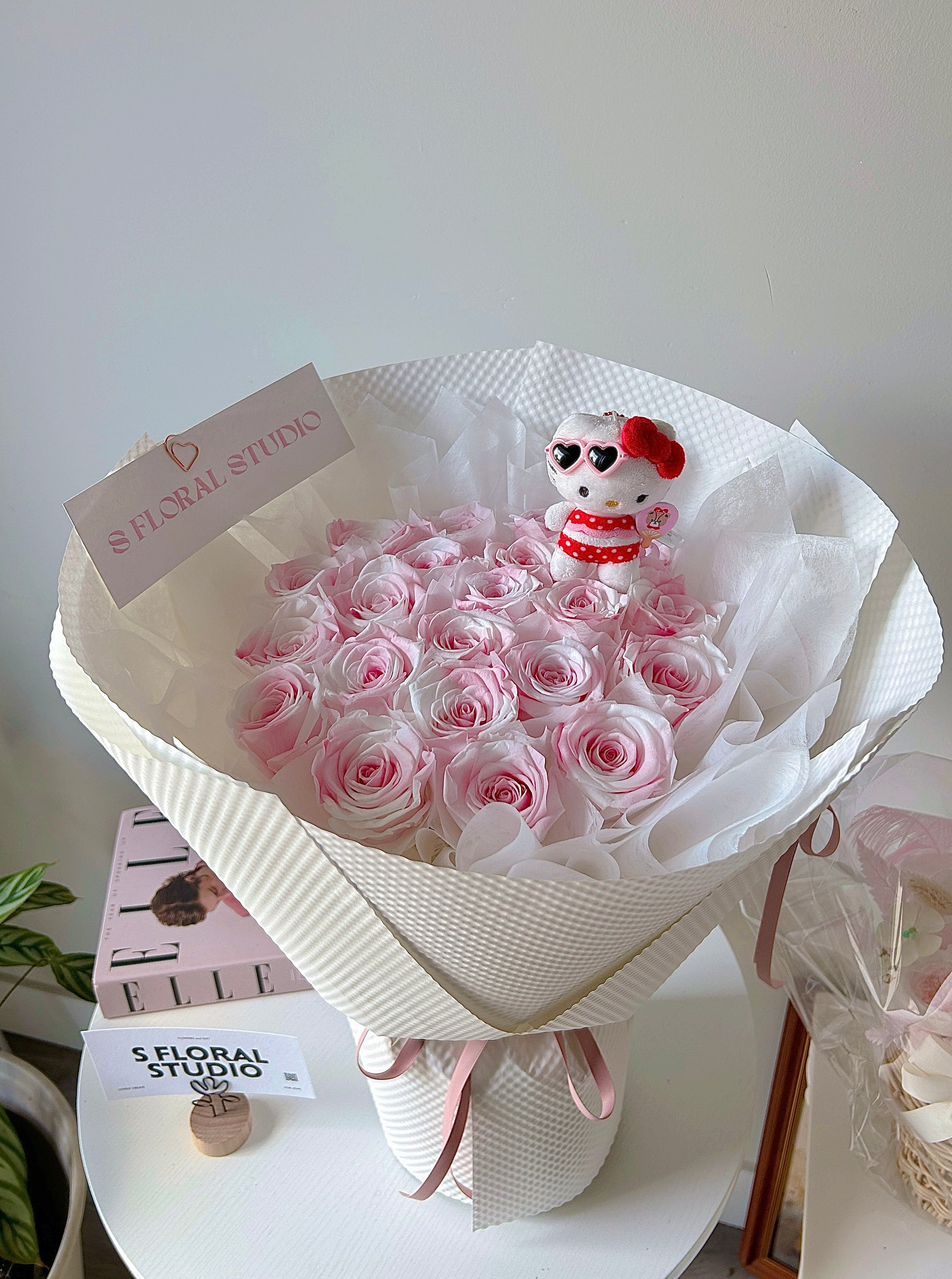 Preserved roses bouquet