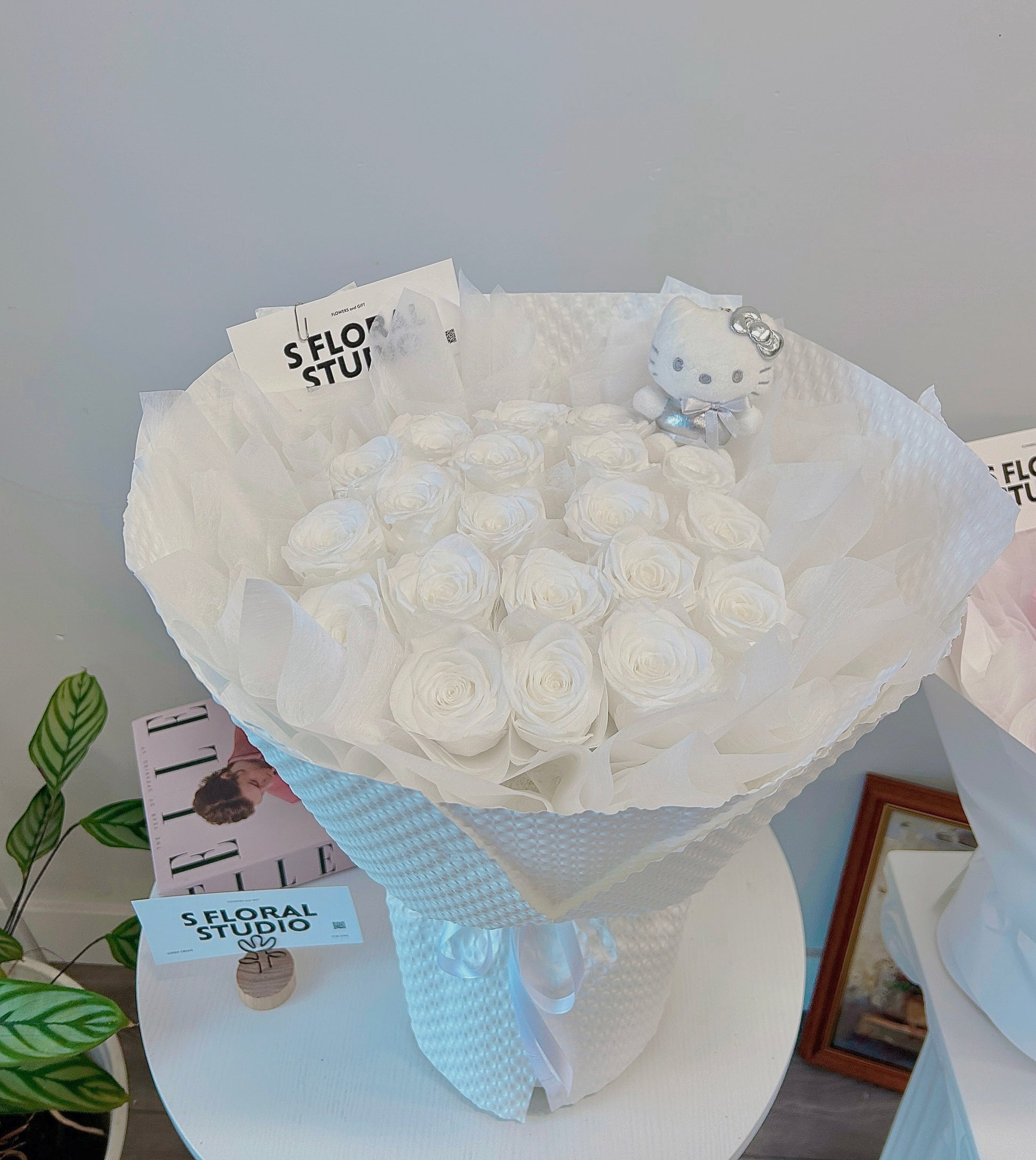 Preserved white roses Bouquet with Hello kitty Doll
