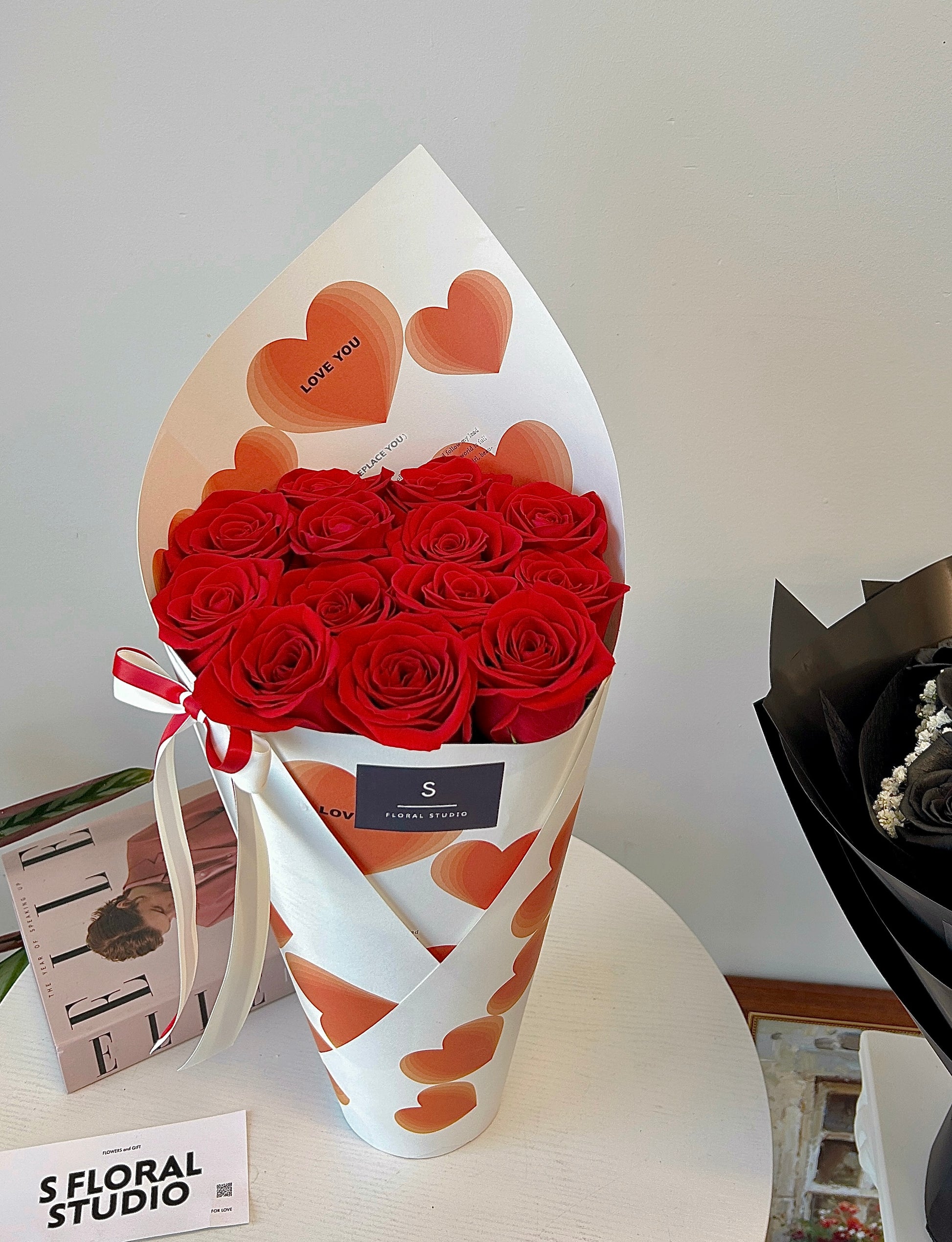 Red Roses Cone