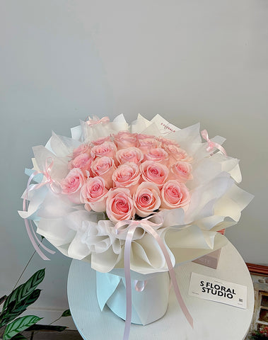Pink Roses bouquet 21