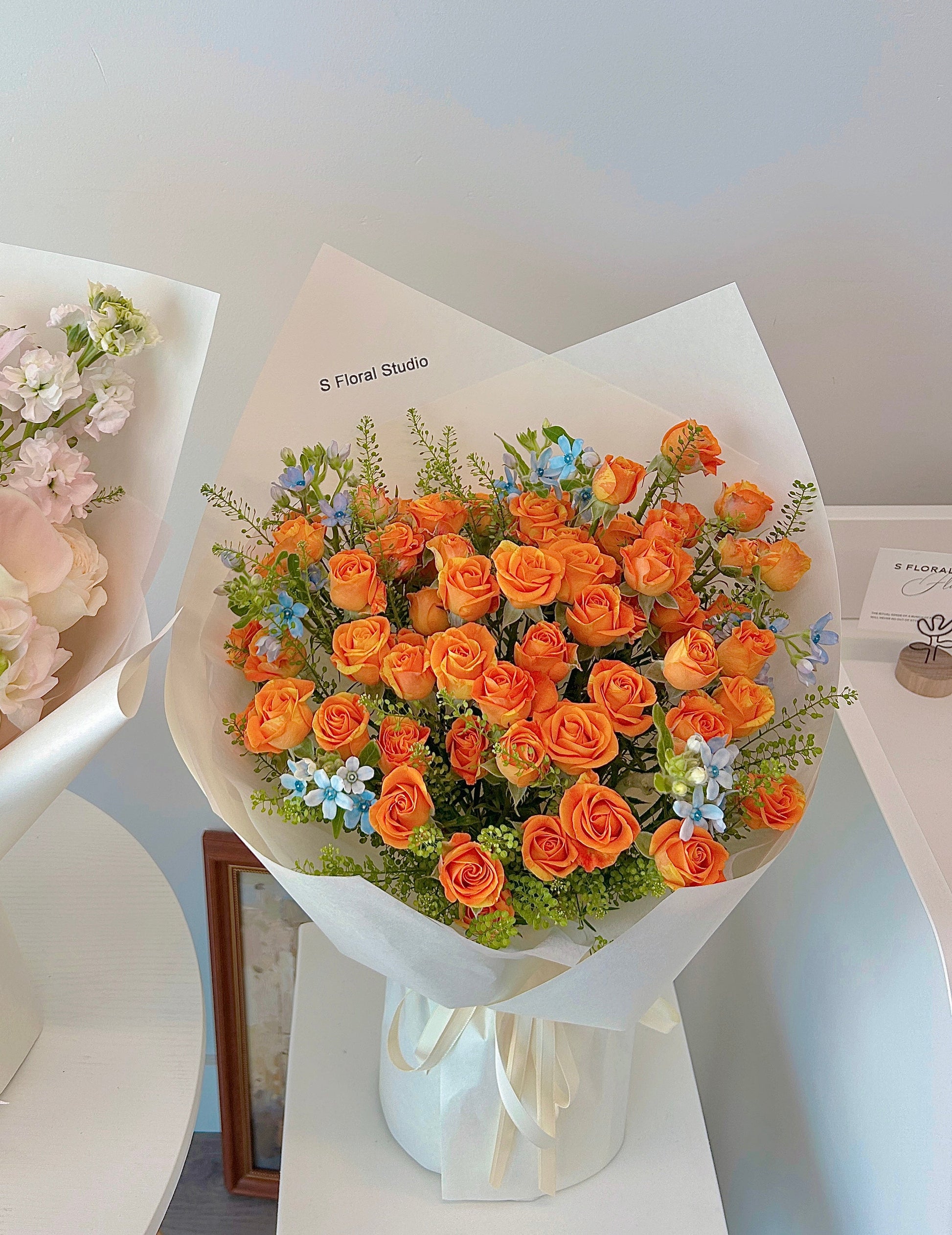 Spray Roses Bouquet（orange）