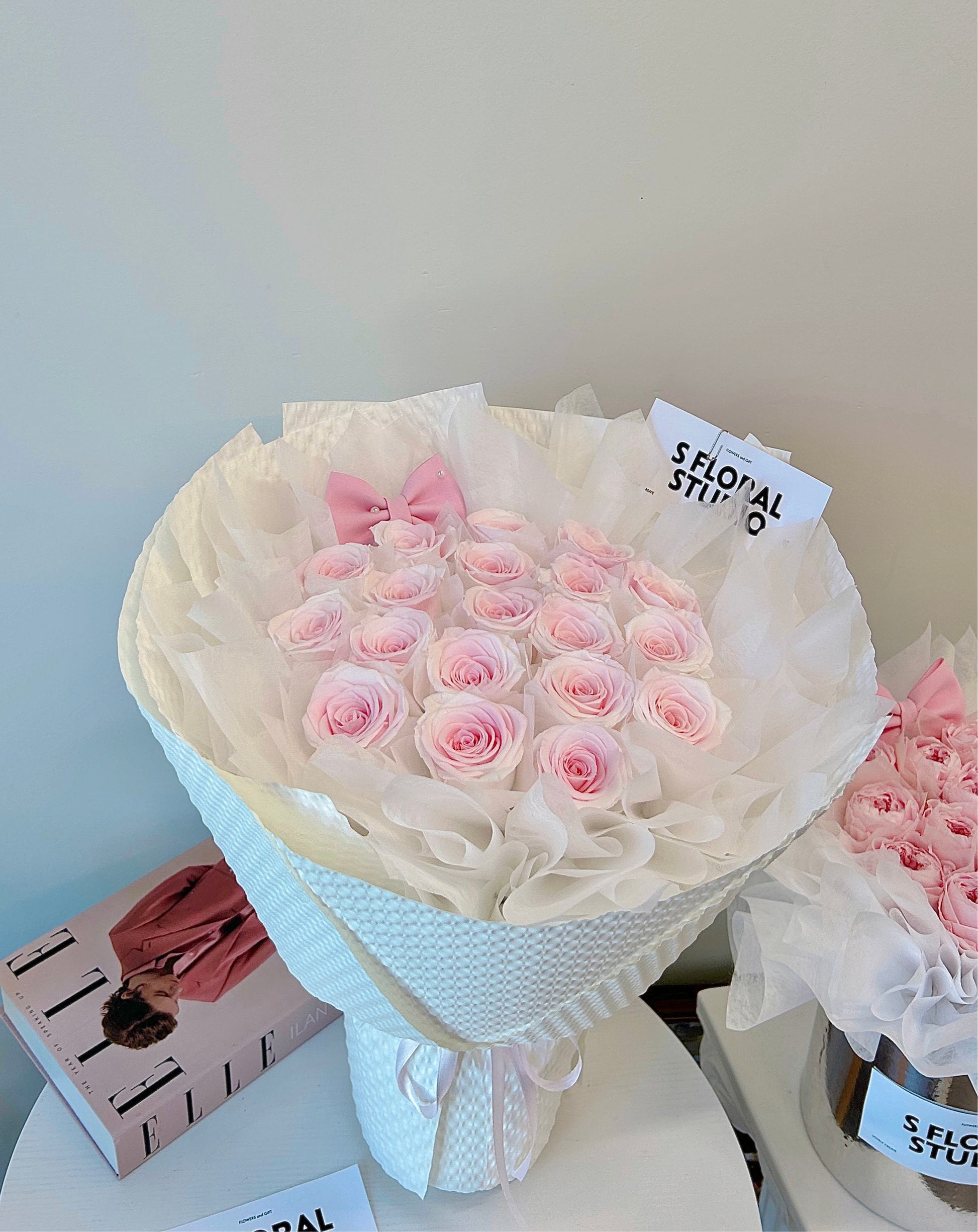 Preserved roses bouquet