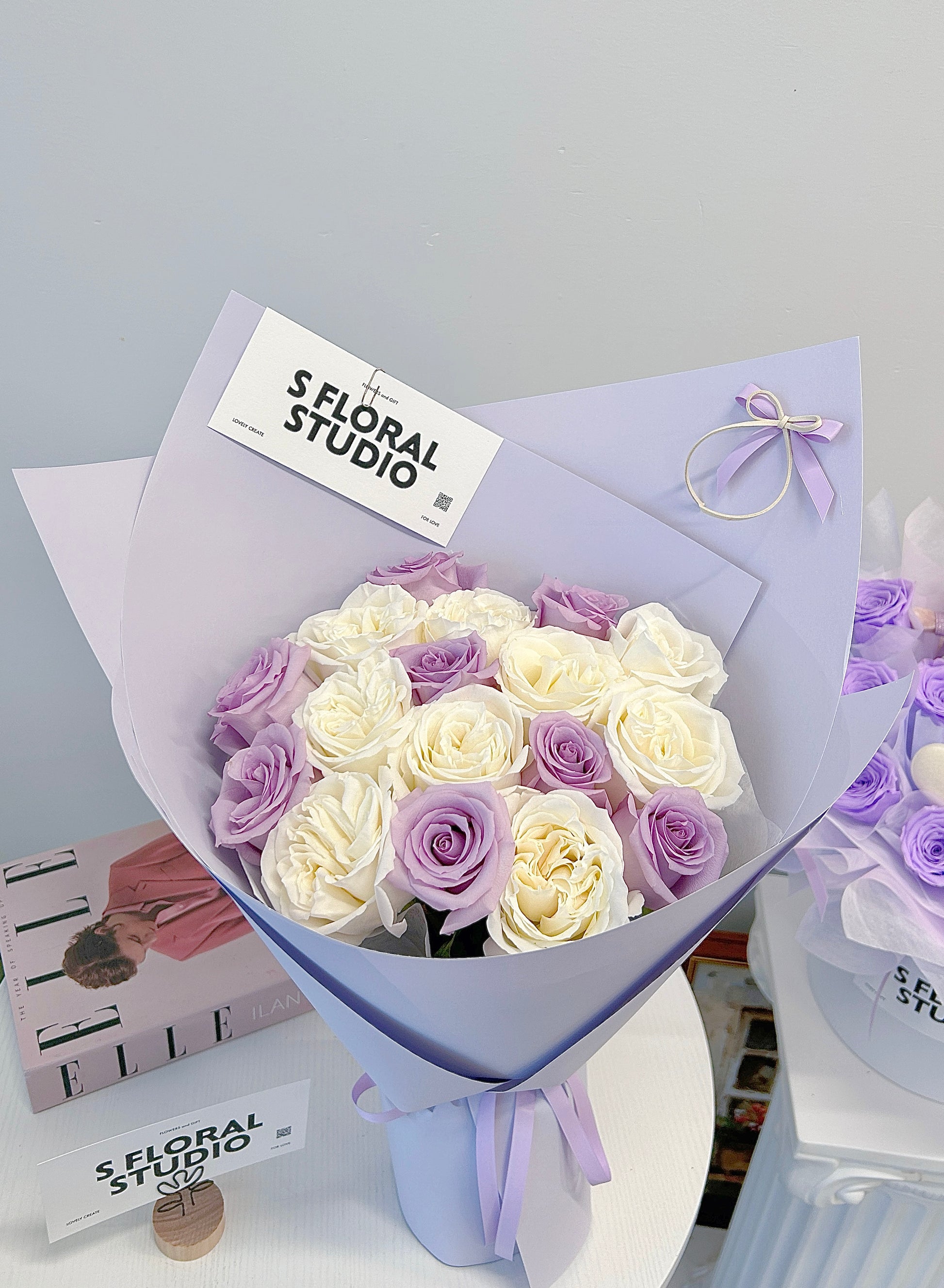 Lavender mixed Roses Bouquet