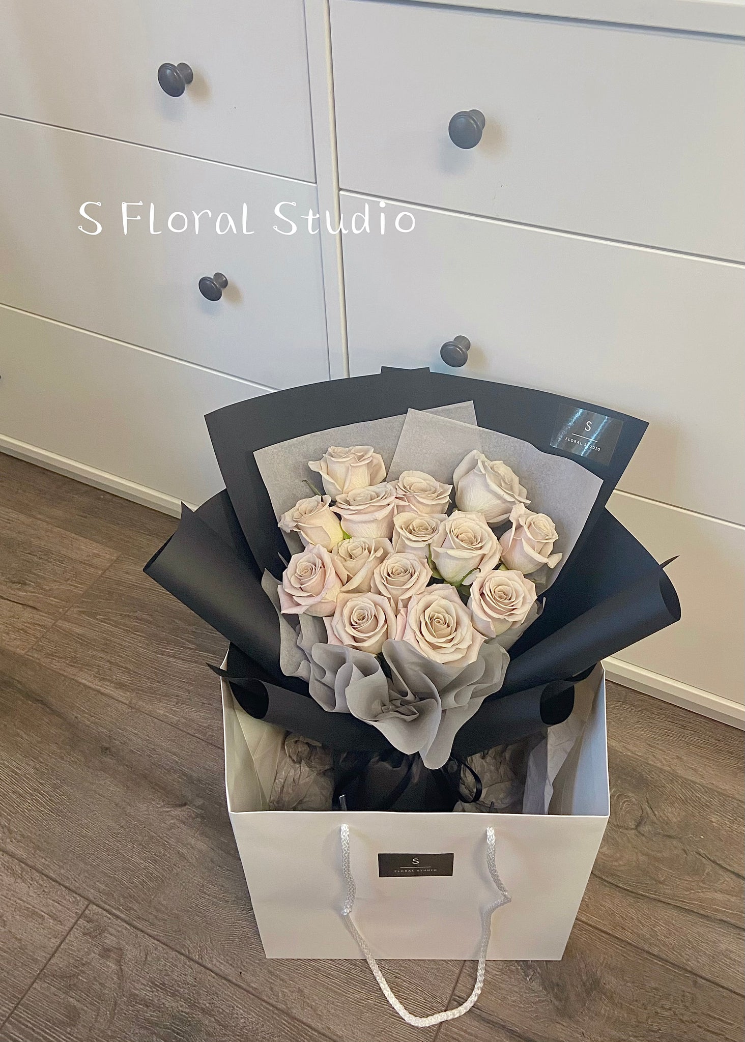 Menta Rose bouquet 12